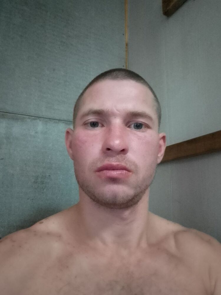 49078346  Andrei, 36 ,     