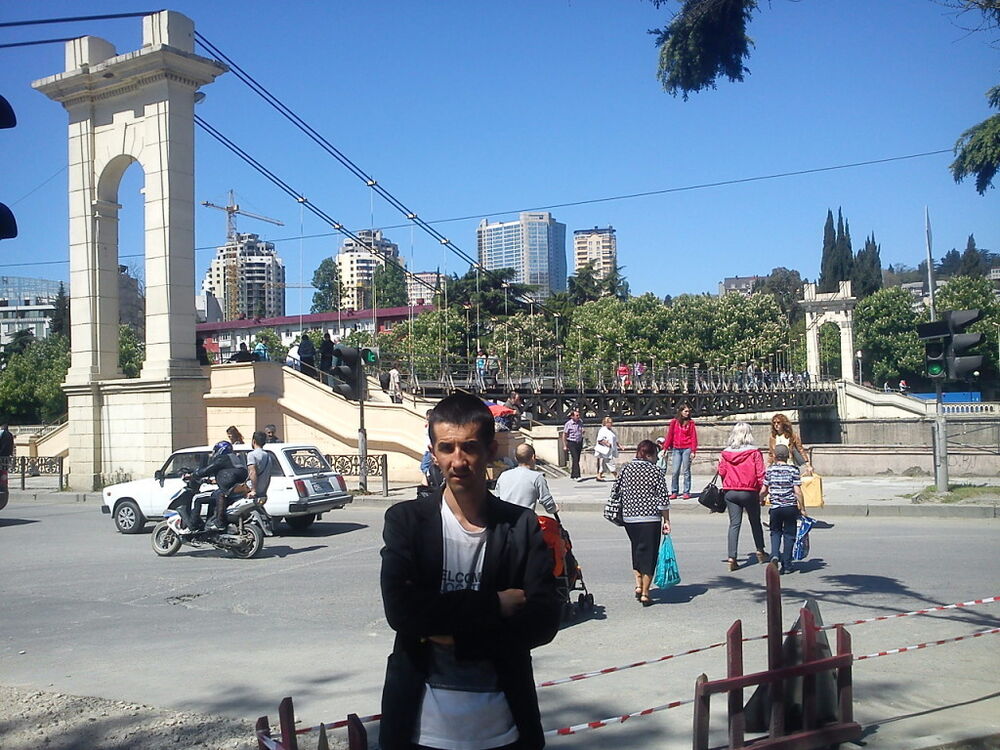  4439746  Abduvakil, 42 ,    