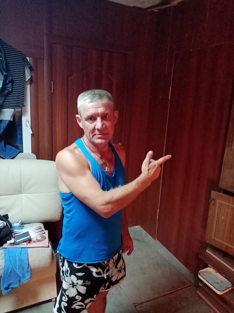  20433696  Den, 34 ,    