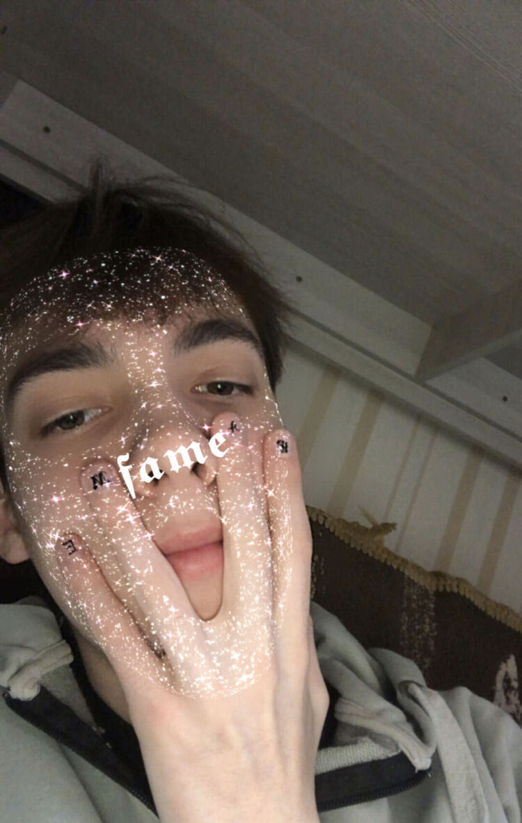  -,   , 22 ,   