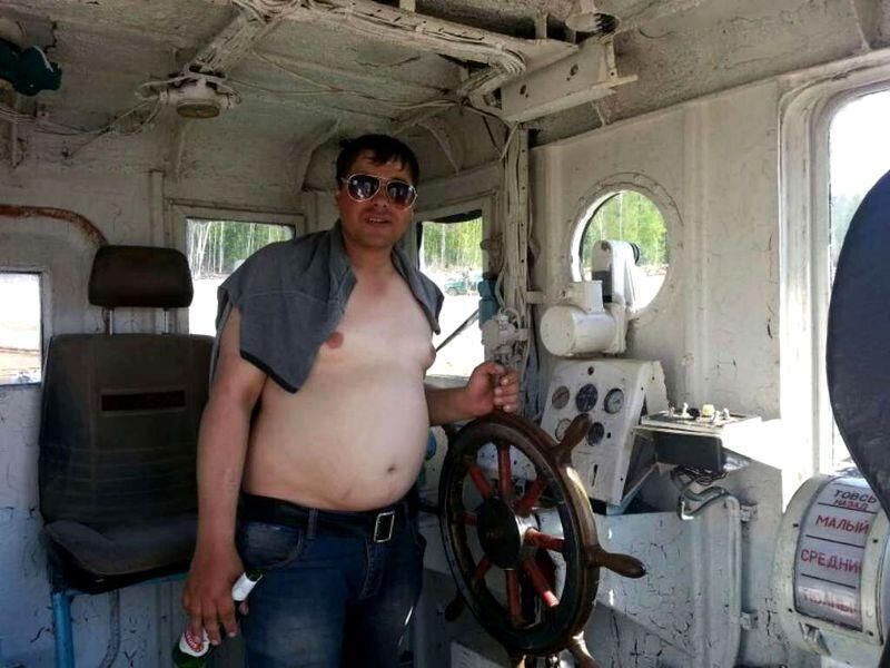  24018576  Dima, 42 ,    