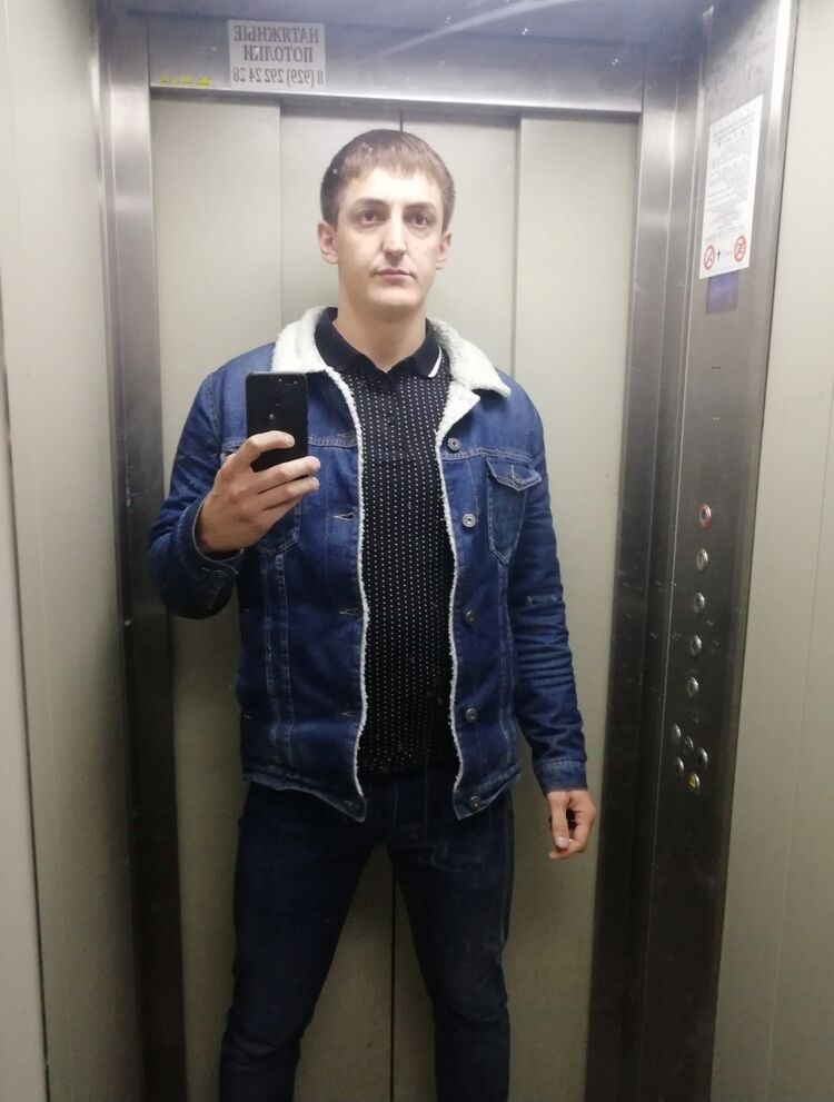  46862106  Rafael, 31 ,    