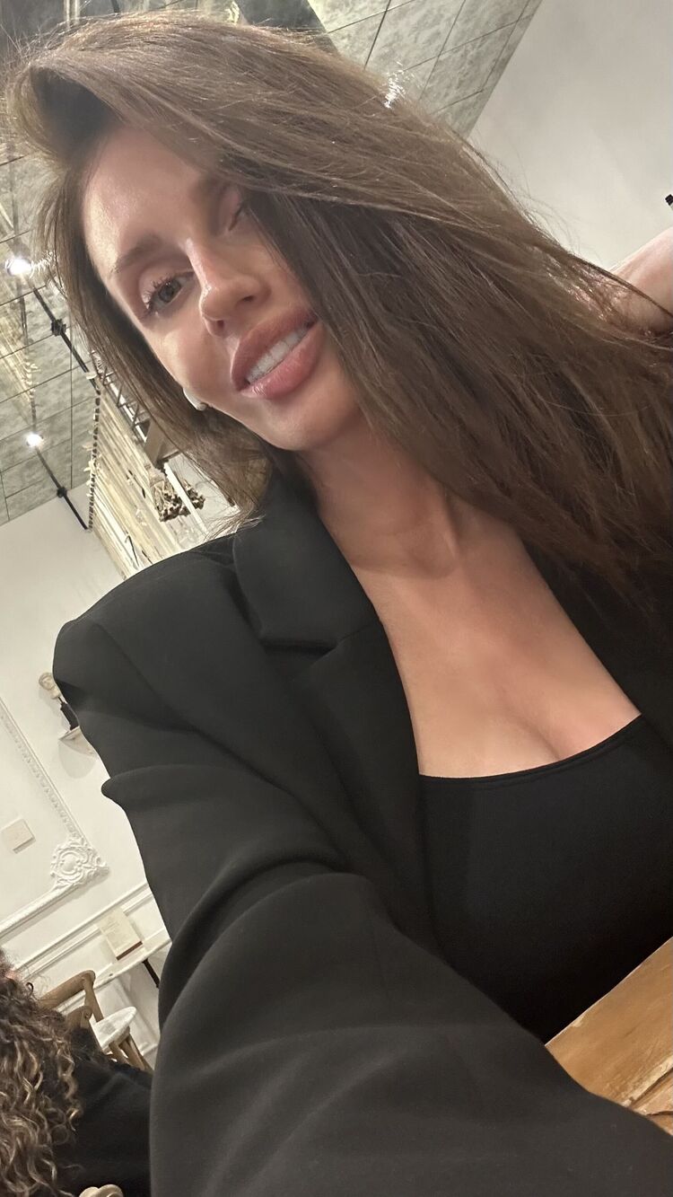  ,   Alena, 40 ,   ,   