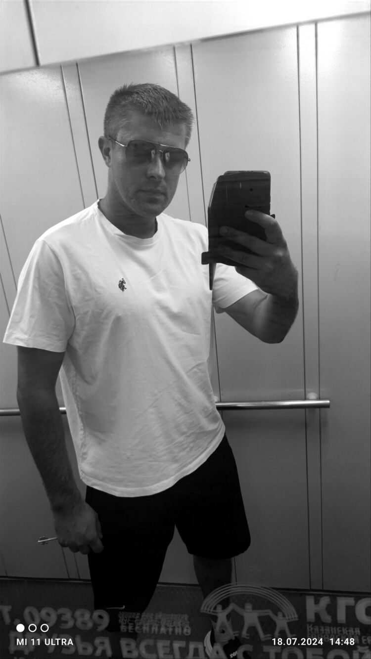  ,   Alexander, 32 ,   ,   , c , 