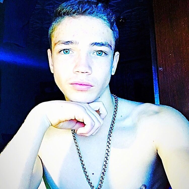  9032176  Kirill, 27 ,    