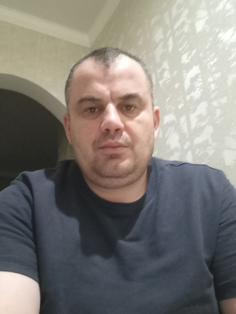  48212656  Vanea, 39 ,    