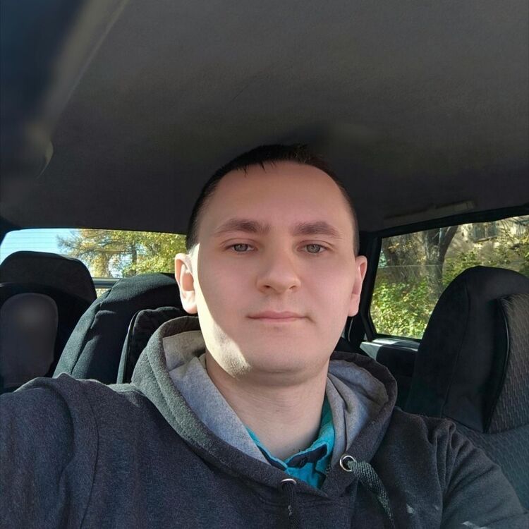  54175236  User, 32 ,    