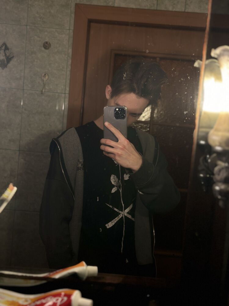 42168496  , 24 ,    