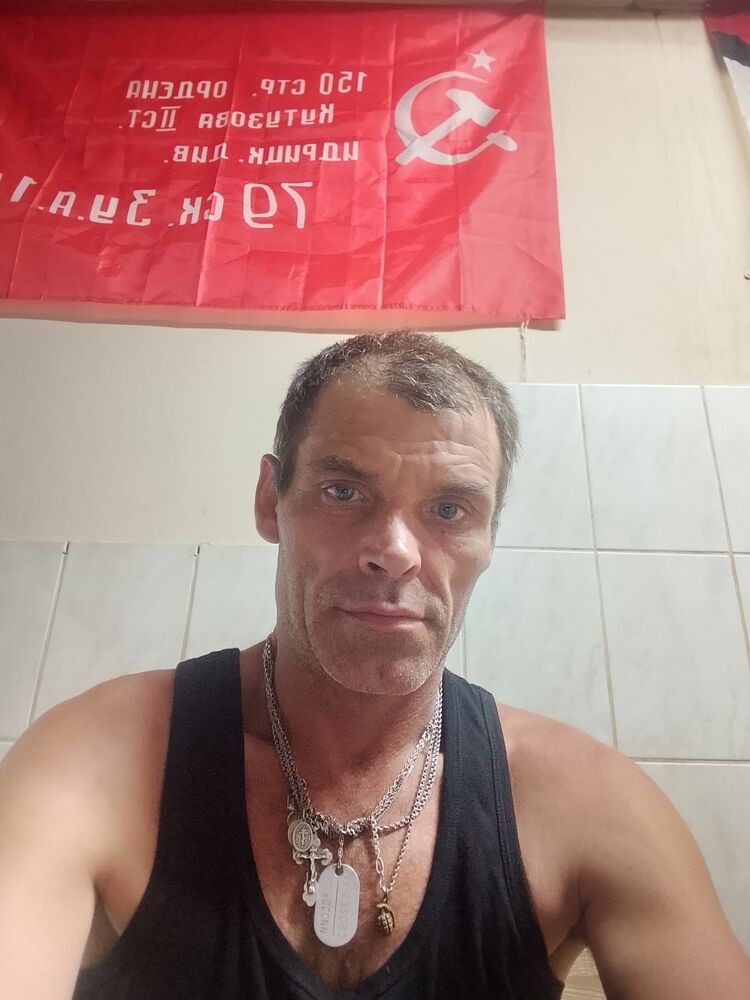  52943426  , 40 ,    