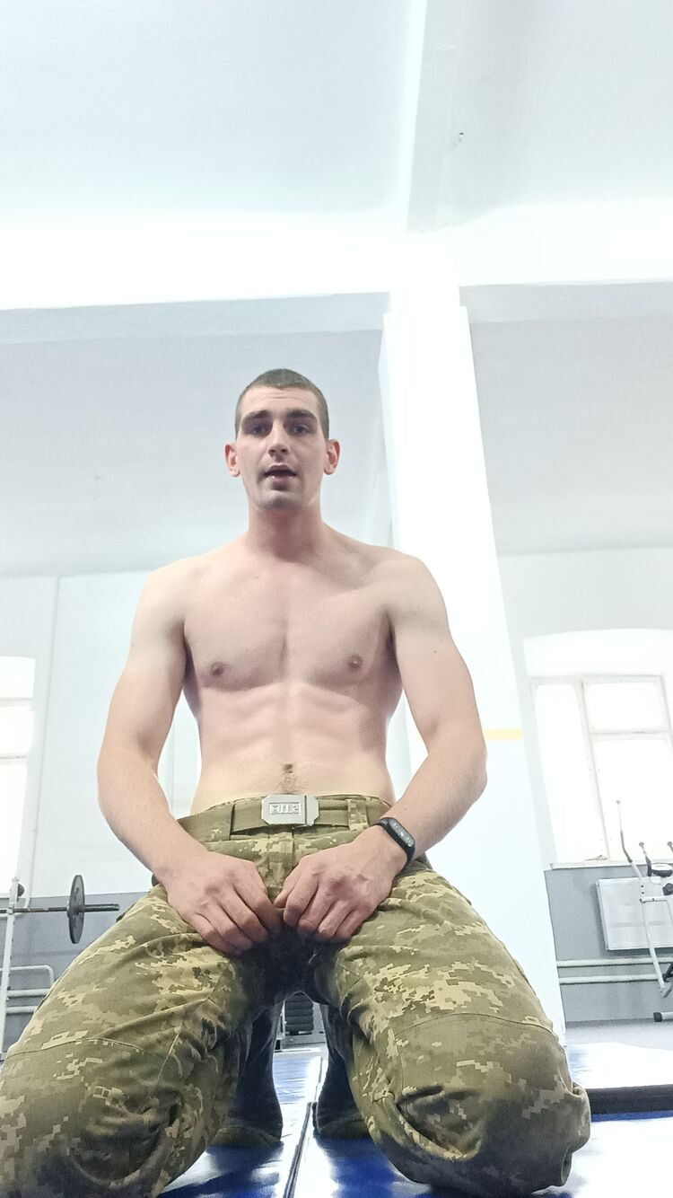  44853896  , 24 ,    