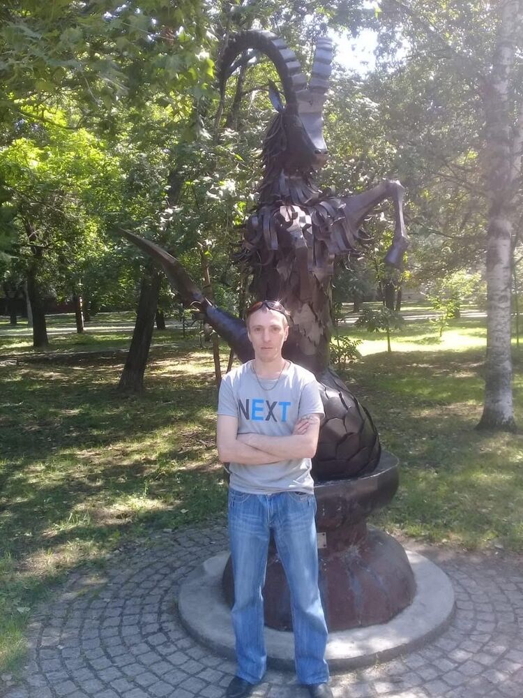  14397566  Mihanik, 42 ,    