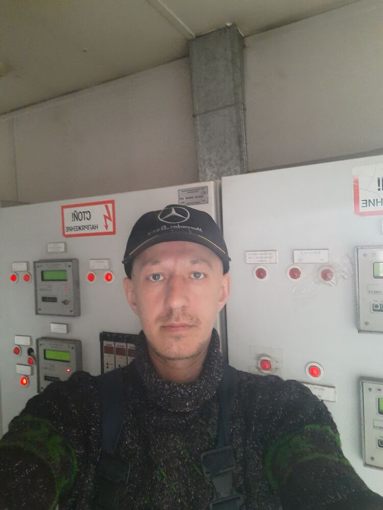  ,   Andrey, 42 ,   ,   , c , 