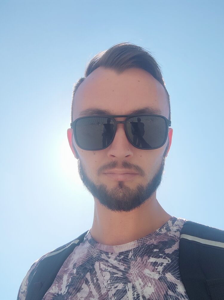  44077626  Artem, 31 ,    