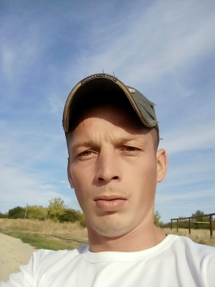  21052136  , 32 ,    
