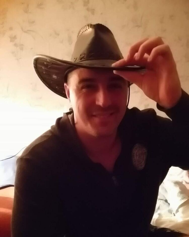  28537616  , 39 ,    -