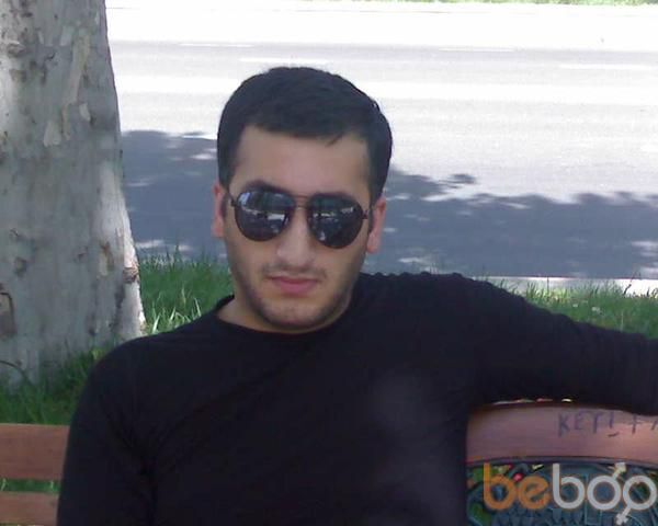  ,   Lui, 42 ,   ,   , c 