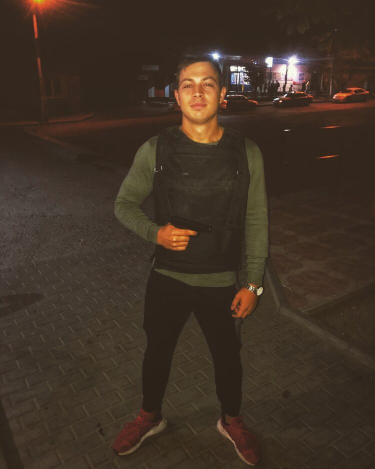  15045716  , 28 ,    