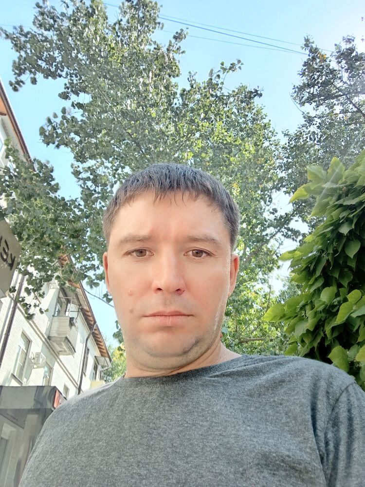  45855106  Vladimir, 38 ,     