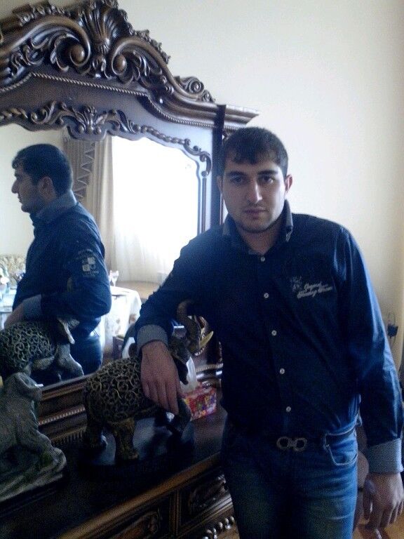  4422456  ERVAND, 37 ,    