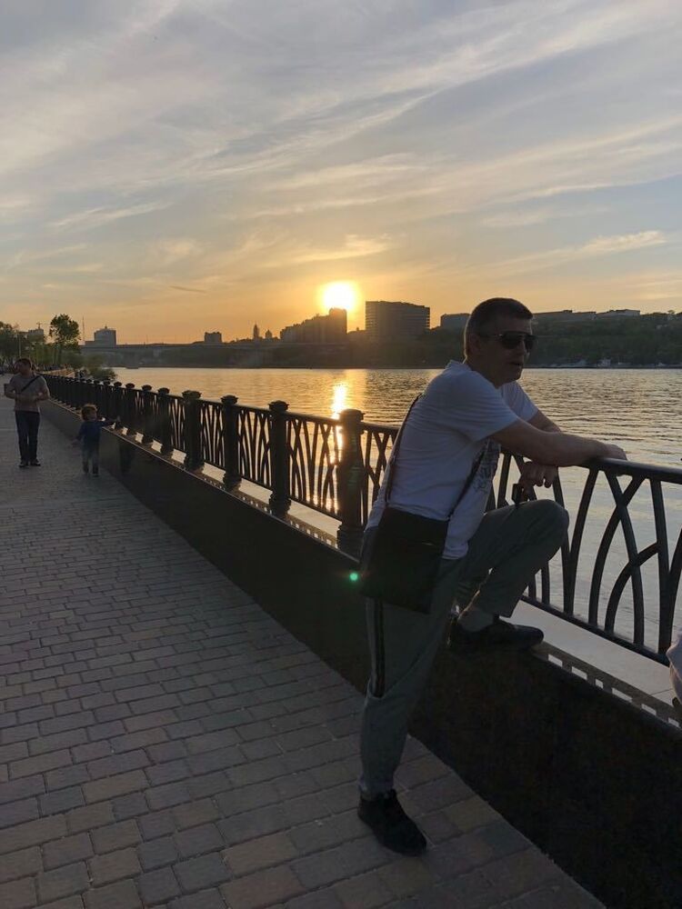  --,   Vladimir, 43 ,   
