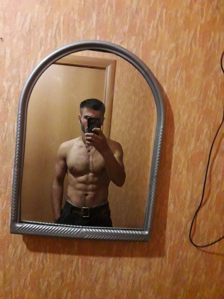  24033236  , 28 ,    -