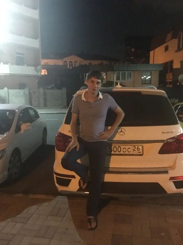  28586436  Yaroslav, 38 ,    