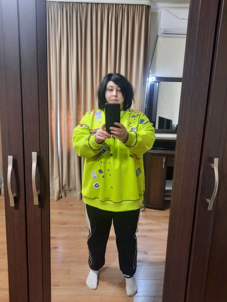  53648856  , 42 ,    --