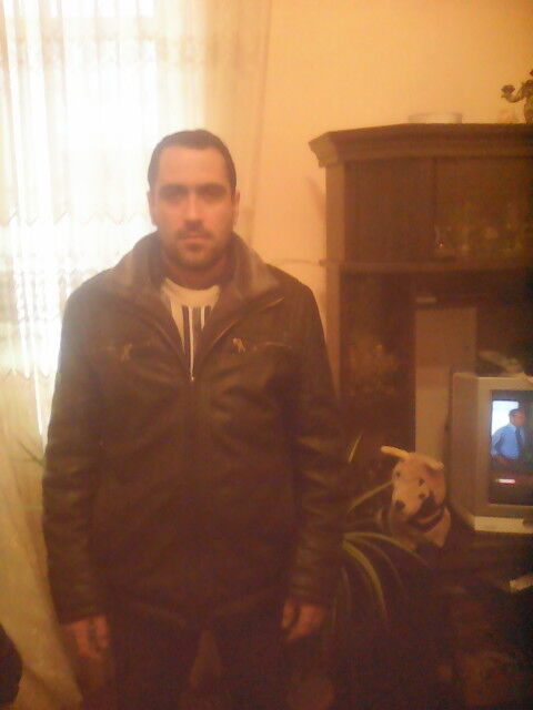  7058136  Matos, 42 ,    