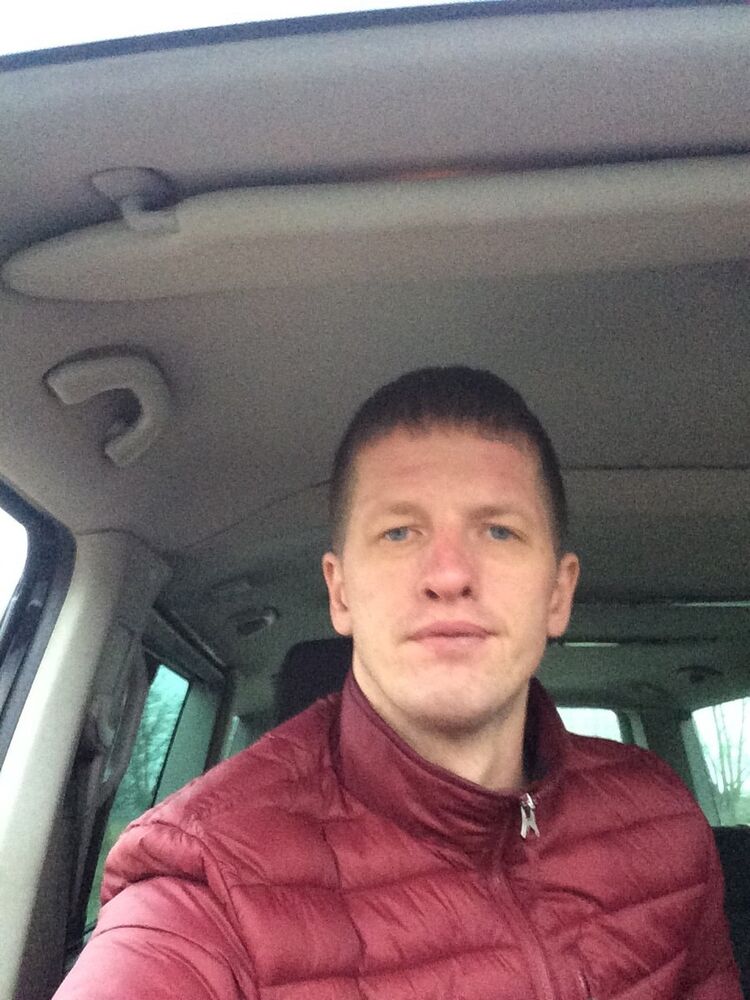  ,   Pavel, 38 ,   ,   , c 