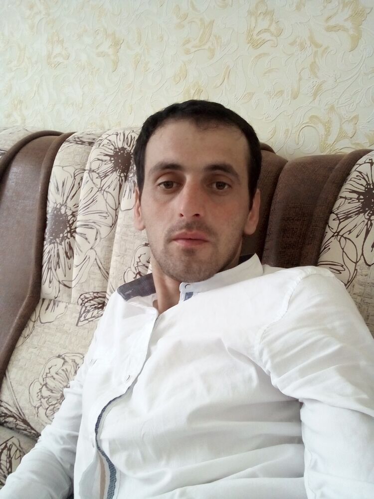  46981076  , 33 ,    
