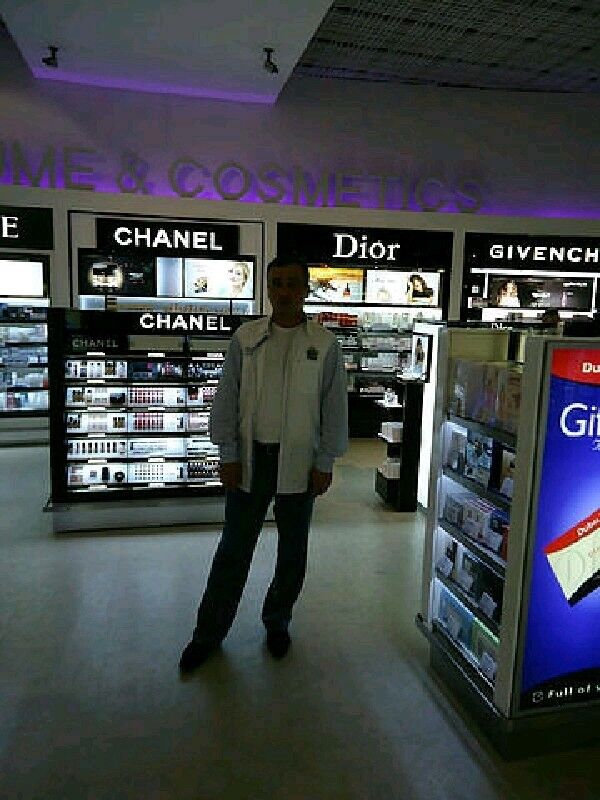  8559596  Robert, 48 ,    