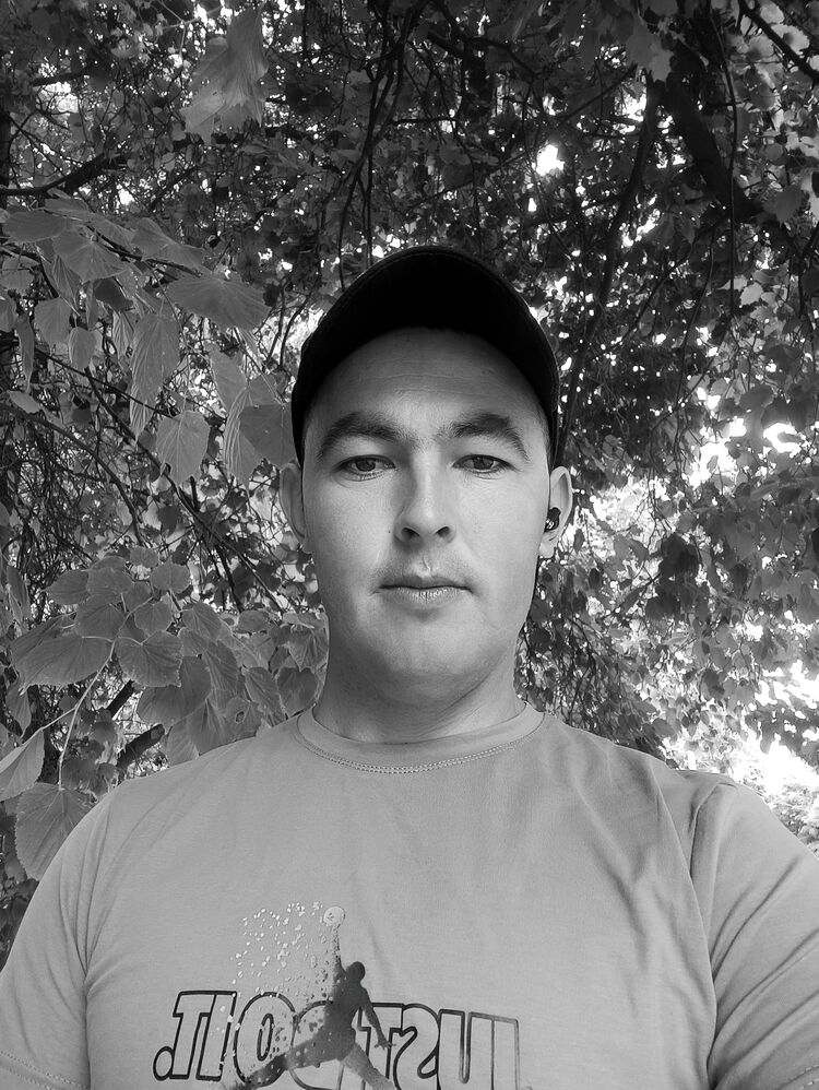  52004436  Suxrob, 29 ,    