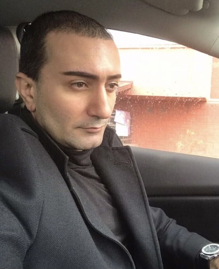  33083056  Kolya, 38 ,    