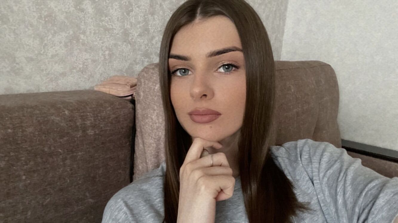  33079056  Liza, 23 ,    