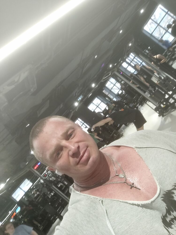  ,   Sergey, 39 ,   ,   