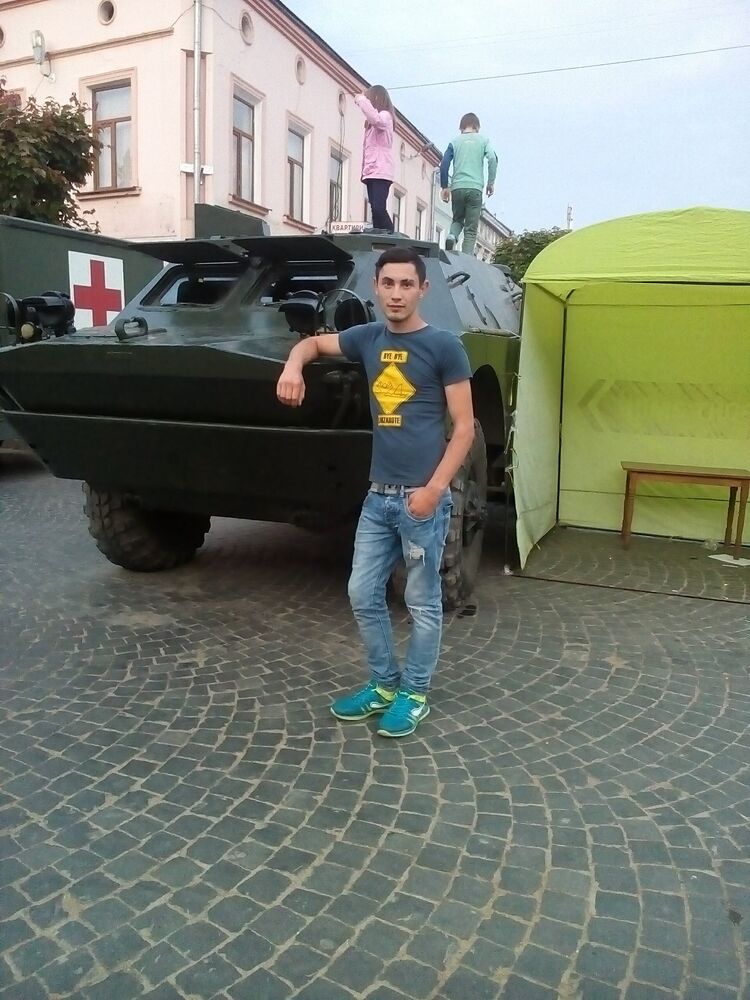  24327216  Iwan, 30 ,    Lomianki