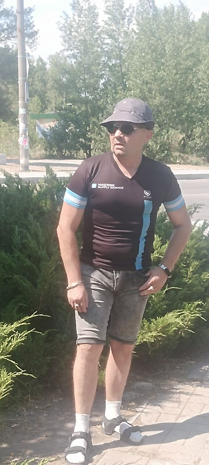  46709806  , 43 ,    