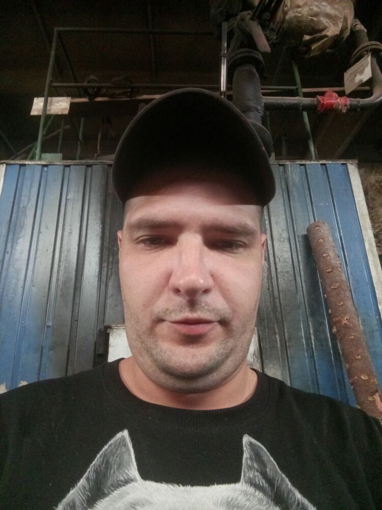  53757276  Mikhail, 31 ,    -