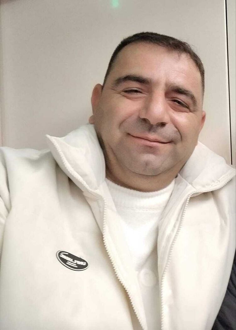  53741286  Abdulla, 49 ,    