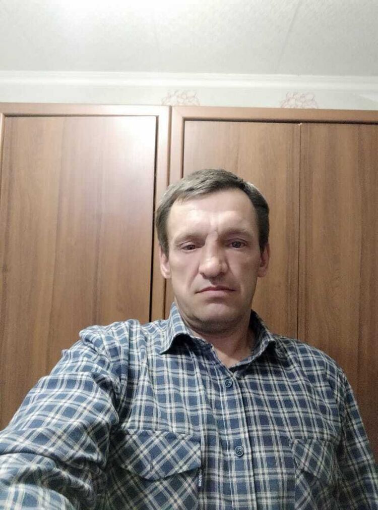  44350466  , 49 ,    
