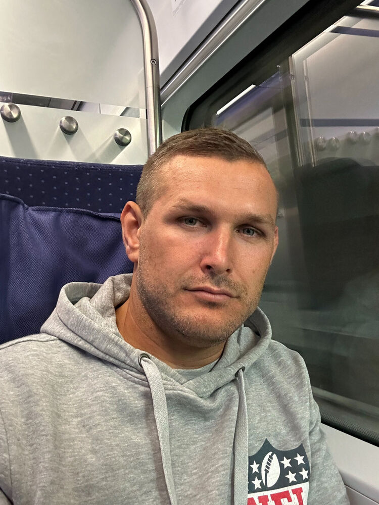  47843506  Van, 34 ,    Mainz