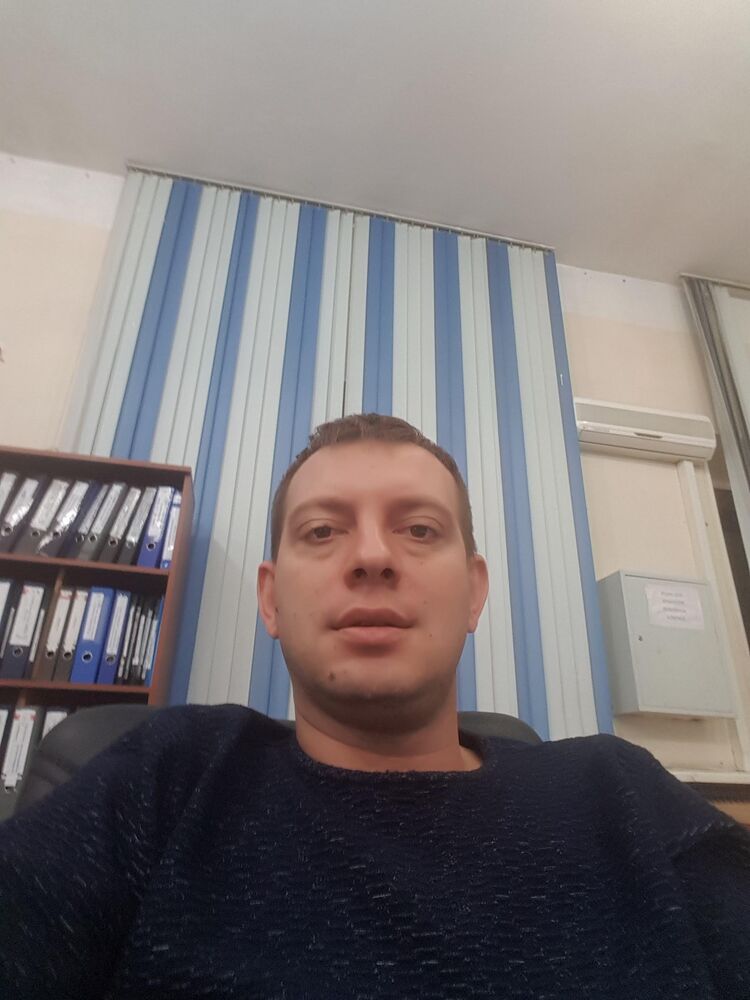  ,   Ivan, 39 ,   ,   