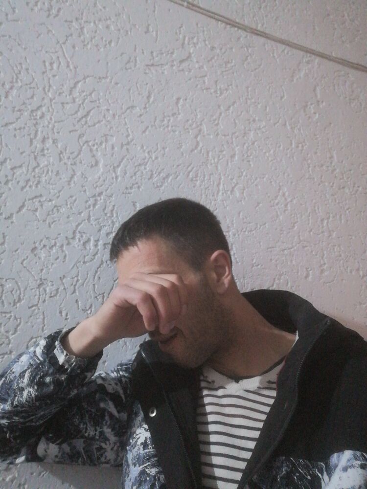  43094476  , 39 ,    