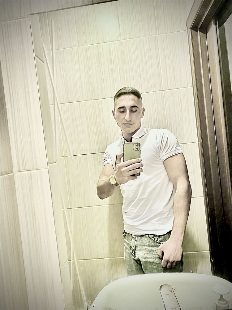  47016366  , 21 ,    