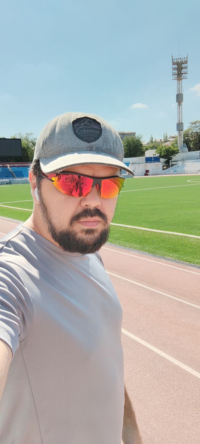  38413676  Artem, 39 ,    