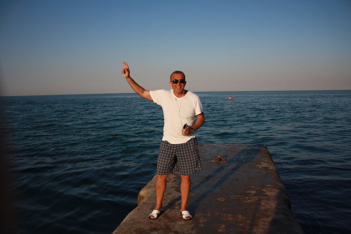  ,   Vitalik, 54 ,     , c 
