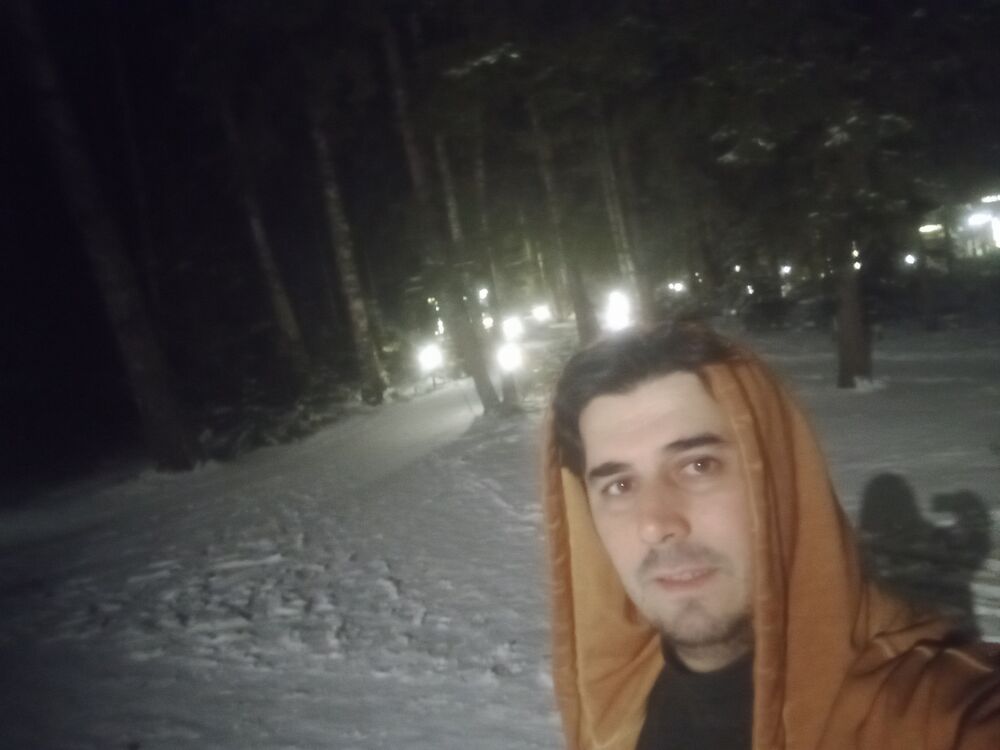  ,   Elder, 37 ,   ,   