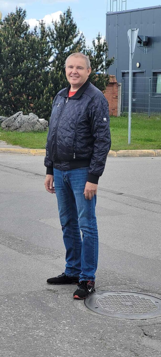  51832466  Vova, 55 ,    