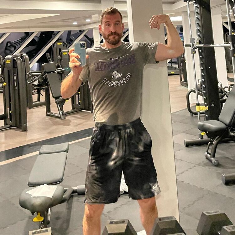 41688096  Edmund Gerad, 45 ,    Miami Beach