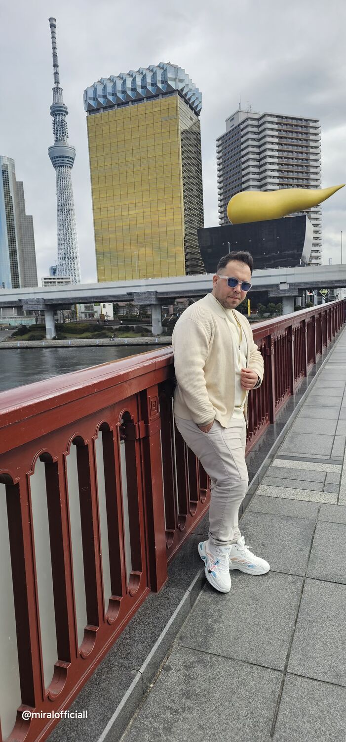  52602136  Miral, 25 ,    